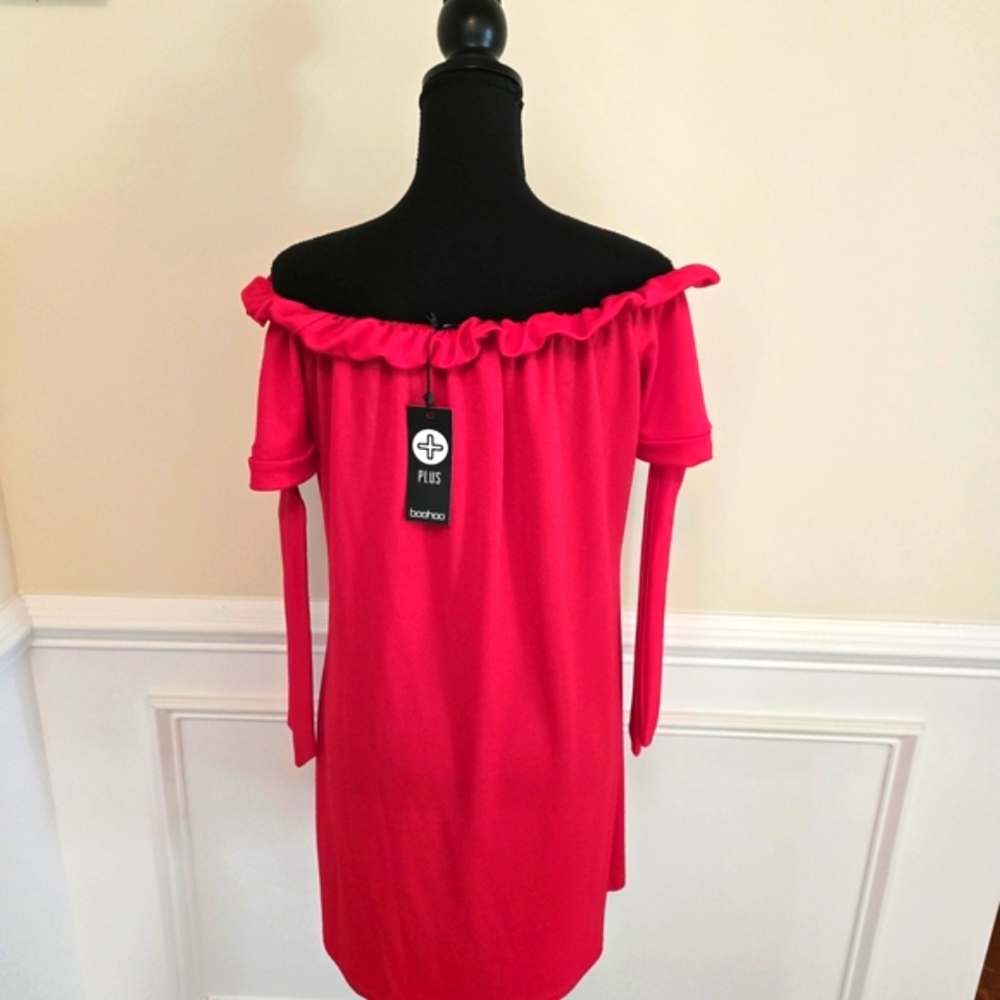 Boohoo Plus Fuchsia Ruffle Dress - Picture 2 of 6